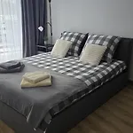 Zurawia 1- Pietro 2 * Krakau